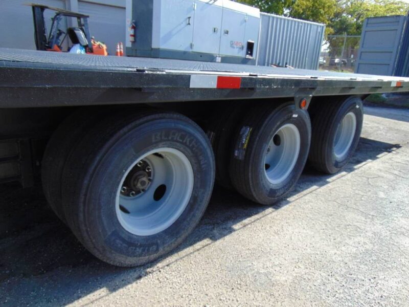 2023 G-FORCE Gooseneck Trailers 32 Hydraulic TRI-AXLE DECK-OVER