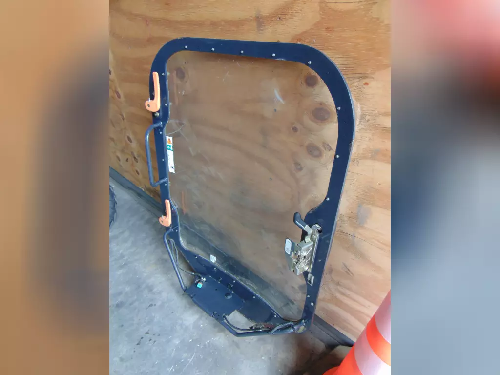 2018 BOBCAT Forestry Equipment M-SERIES FORESTRY "BULLET PROOF" DOOR (2009 - 2021)