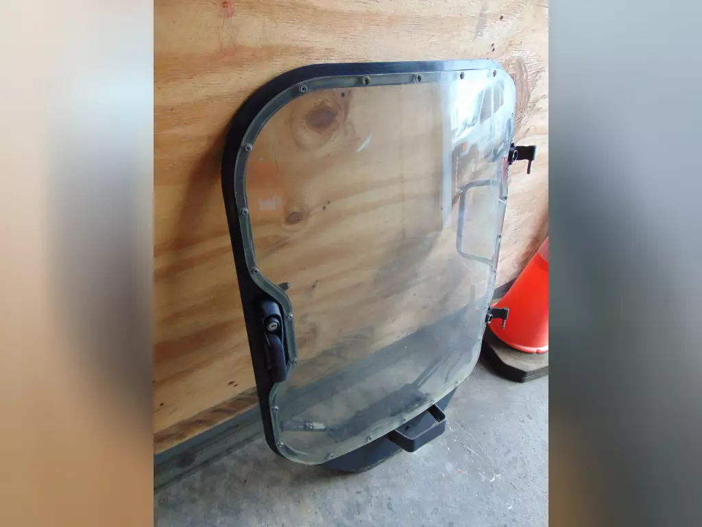 2018 BOBCAT Forestry Equipment M-SERIES FORESTRY "BULLET PROOF" DOOR (2009 - 2021) - Image 3