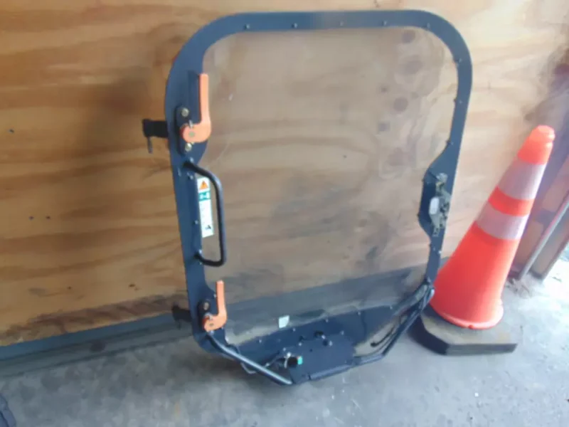 2018 BOBCAT Forestry Equipment M-SERIES FORESTRY "BULLET PROOF" DOOR (2009 - 2021) - Image 14