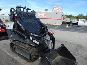 2026 AGROTK LRT23 WALK / STAND BEHIND MIN SKID STEER TRACK LOADER - BRAND NEW - ONLY 39