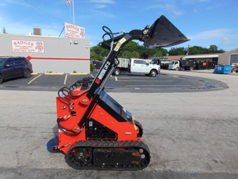 2025 BRAND NEW AGT LRT-23 MINI STAND BEHIND BACKYARD SKID STEER TRACK LOADER - mini stand behind skid steer track loader - Image 4