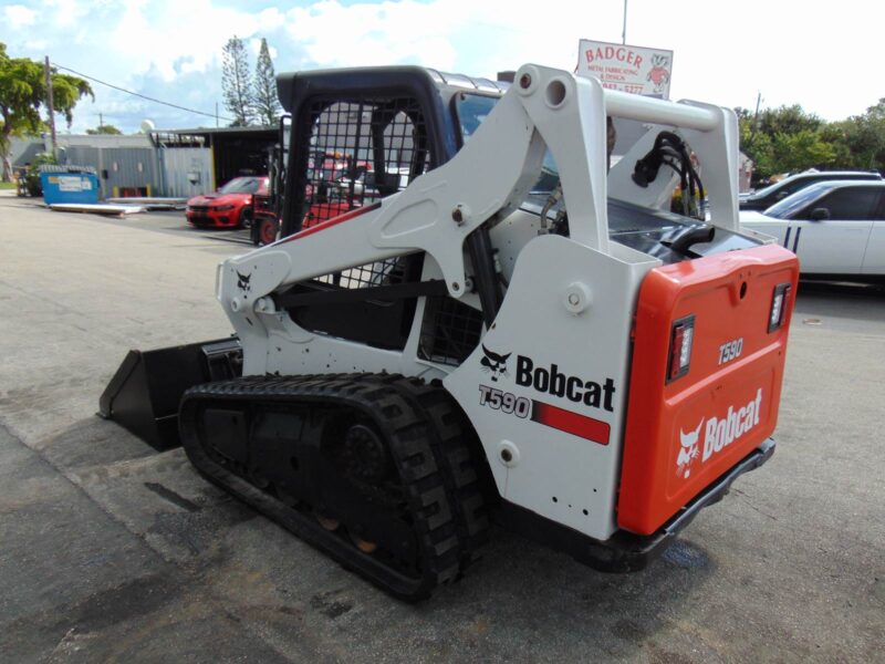 2013 Bobcat T-590 "KUBOTA TURBO DIESEL" Skid Steer - Bucket - Image 20