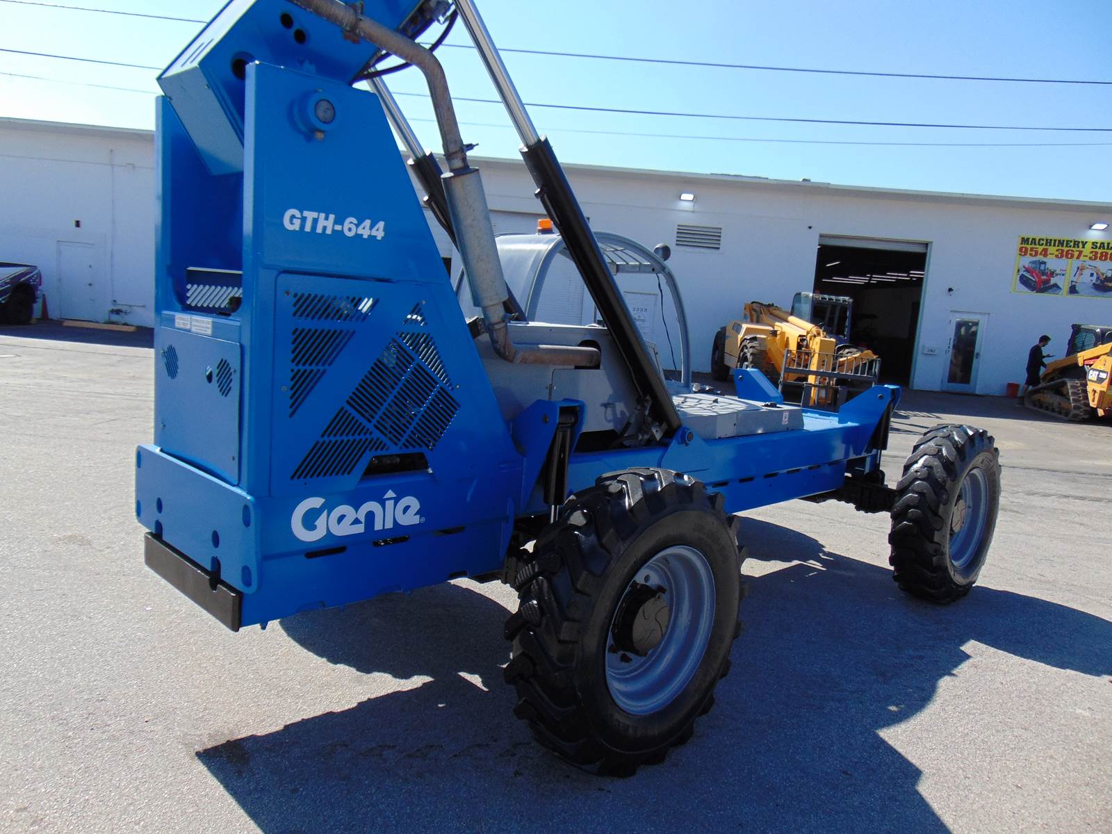 2008 GENIE GTH-644 TELEHANDLER 4X4X4 - WIDE FORK CARRIAGE