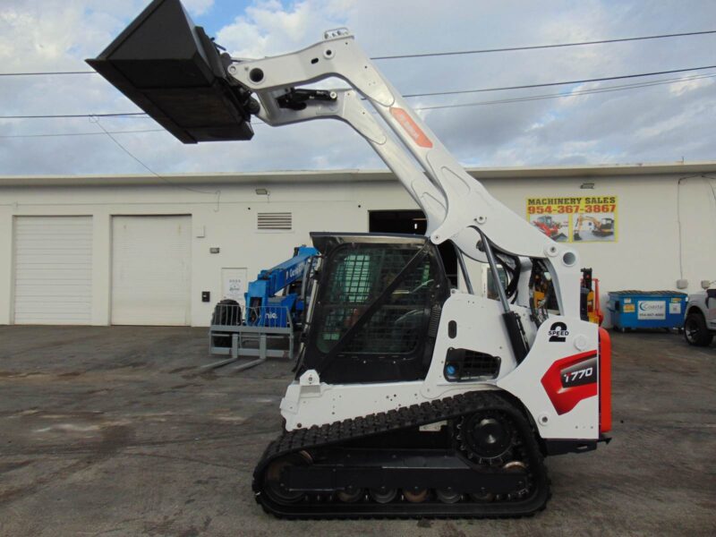 2017 BOBCAT T-770 TURBO 2 SPEED "HIGH FLOW" SUPER LOADED - JOYSTICKS - STEREO - HD COOLING PKG - ONLY 1,690 HOURS - Image 11