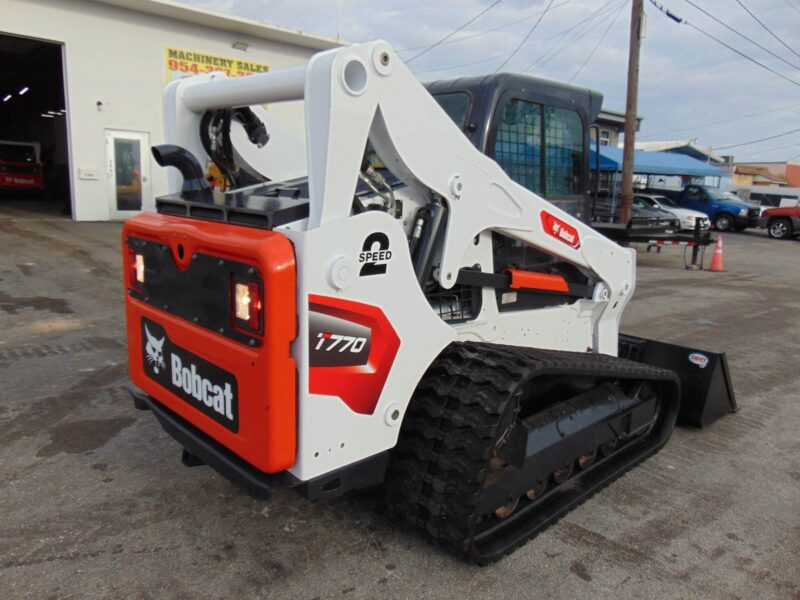 2017 BOBCAT T-770 TURBO 2 SPEED "HIGH FLOW" SUPER LOADED - JOYSTICKS - STEREO - HD COOLING PKG - ONLY 1,690 HOURS - Image 28