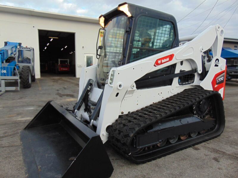 2017 BOBCAT T-770 TURBO 2 SPEED "HIGH FLOW" SUPER LOADED - JOYSTICKS - STEREO - HD COOLING PKG - ONLY 1,690 HOURS - Image 18