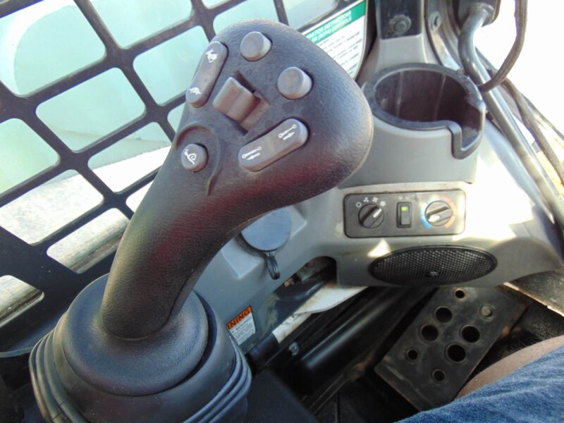 2021 BOBCAT T770 TURBO 2 SPEED "HIGH FLOW" JOYSTICKS - NEW TRACKS - A/C - HEAT - STEREO - ONLY 1,644 HOURS - Image 17
