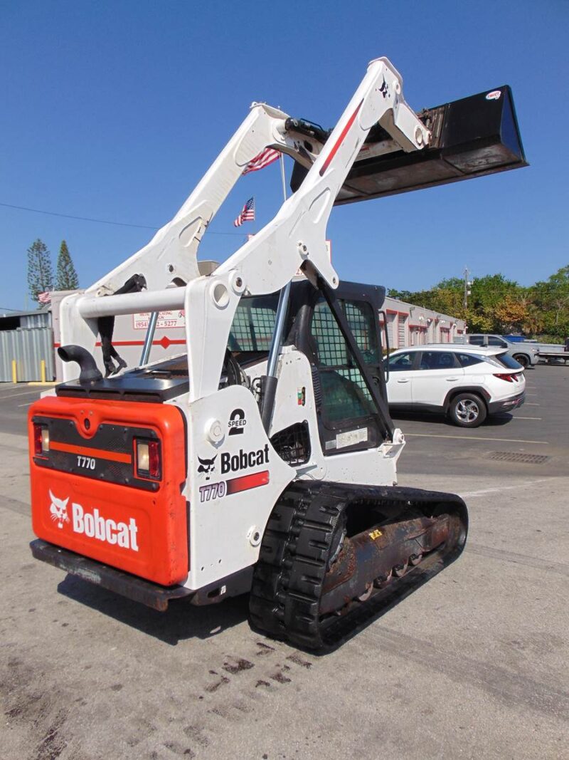 2021 BOBCAT T770 TURBO 2 SPEED "HIGH FLOW" JOYSTICKS - NEW TRACKS - A/C - HEAT - STEREO - ONLY 1,644 HOURS - Image 32