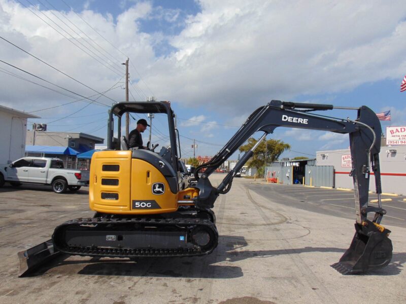 2023 JOHN DEERE MINI MIDI G50 EXCAVATOR - 11K LBS - ONLY 1,275 HOURS - Image 2
