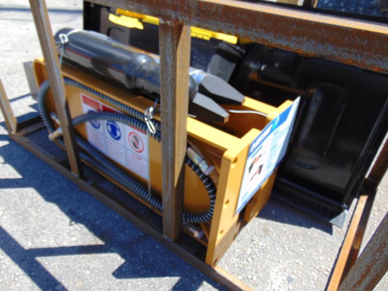 2025 AGT 680 BREAKER HAMMER ATTACHMENT UNIVERSAL FOR ALL SKID STEERS AND TRACK AND WHEEL LOADERS - Image 9