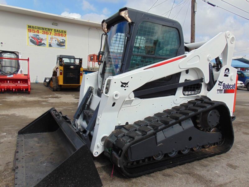2014 BOBCAT T750 TURBO "KUBOTA" DIESEL - HEATED AND A/C CAB - BRAND NEW TRACKS - SUPER LOW HOURS - BOB TACH POWER COUPLER - Image 25