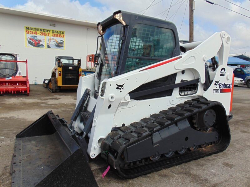 2014 BOBCAT T750 TURBO "KUBOTA" DIESEL - HEATED AND A/C CAB - BRAND NEW TRACKS - SUPER LOW HOURS - BOB TACH POWER COUPLER - Image 31