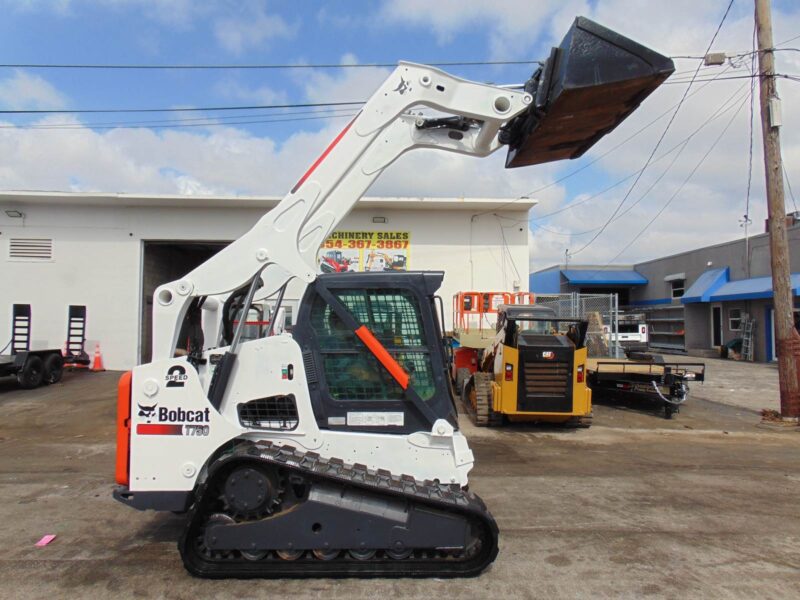 2014 BOBCAT T750 TURBO "KUBOTA" DIESEL - HEATED AND A/C CAB - BRAND NEW TRACKS - SUPER LOW HOURS - BOB TACH POWER COUPLER - Image 39