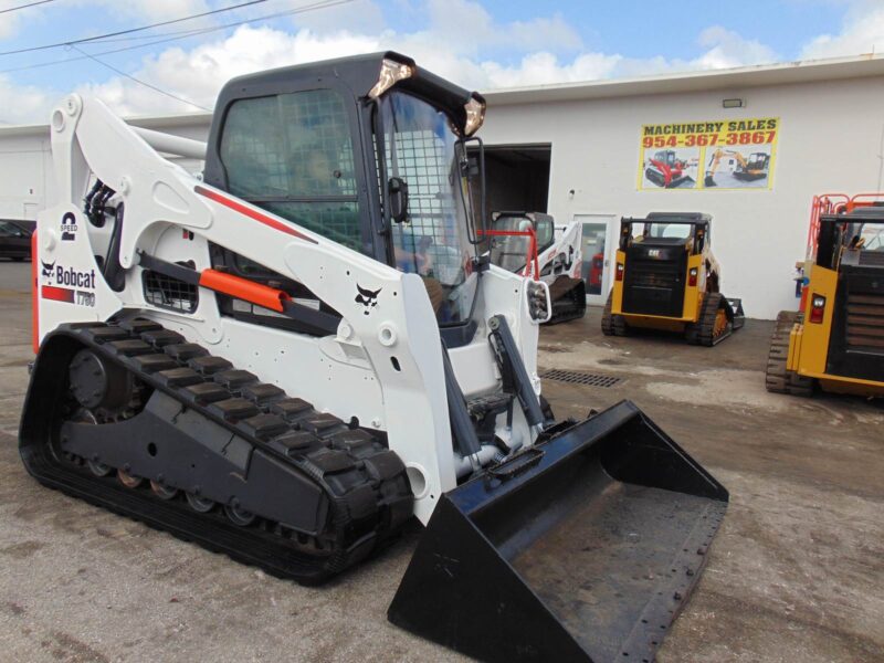 2014 BOBCAT T750 TURBO "KUBOTA" DIESEL - HEATED AND A/C CAB - BRAND NEW TRACKS - SUPER LOW HOURS - BOB TACH POWER COUPLER - Image 40