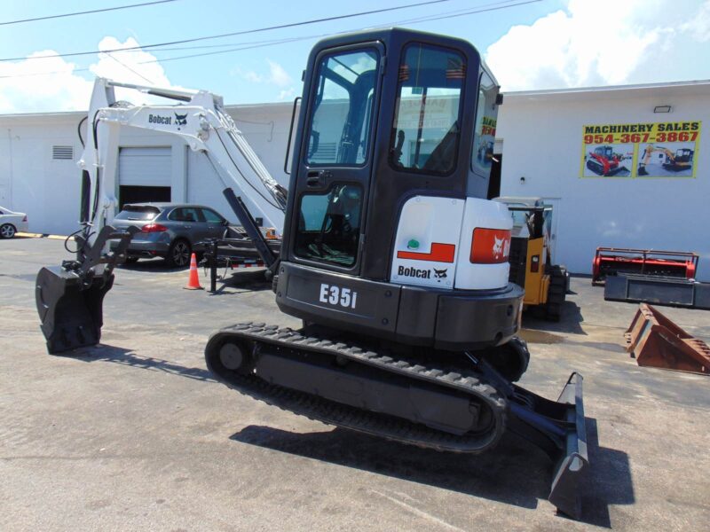 2015 BOBCAT E35 MINI EXCAVATOR "ENCLOSED COMFORT CAB" ICE COLD AC - HEAT - QUICK CONNECT - HYDRAULIC THUMB - ONLY 2,151 HOURS - Image 34