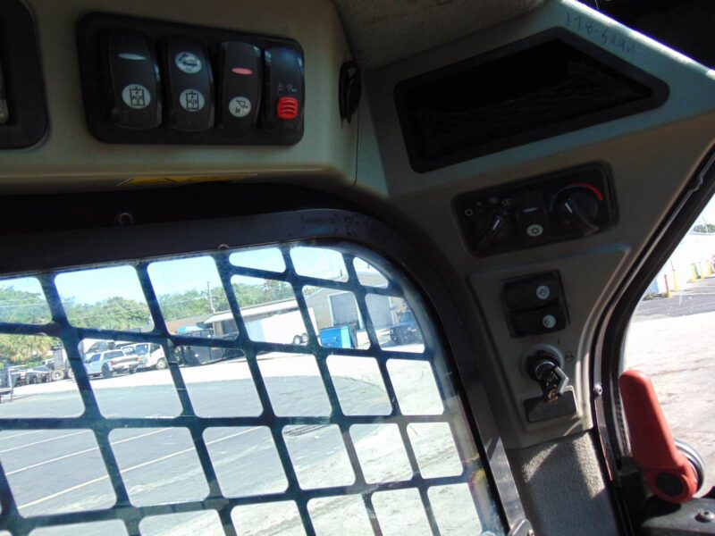 2015 Caterpillar CAT 289D "XPS-HIGH FLOW" TURBO 2 SPEED - SUPER LOADED - JOYSTICKS - CAMERA - HEAT AND AC - NEW TRACKS AND SPROCKETS TODAY - Image 17