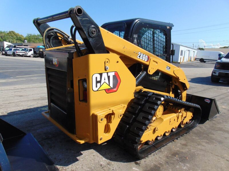 2015 Caterpillar CAT 289D "XPS-HIGH FLOW" TURBO 2 SPEED - SUPER LOADED - JOYSTICKS - CAMERA - HEAT AND AC - NEW TRACKS AND SPROCKETS TODAY - Image 5