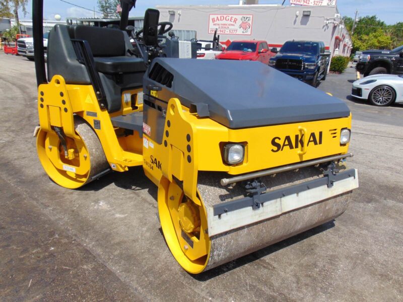 2018 SAKAI SK354 TANDEM SMOOTH 52" DRUM 7K LB Roller Vibratory Compactor - ONLY 1,877 HOURS - KUBOTA DIESEL - Image 26