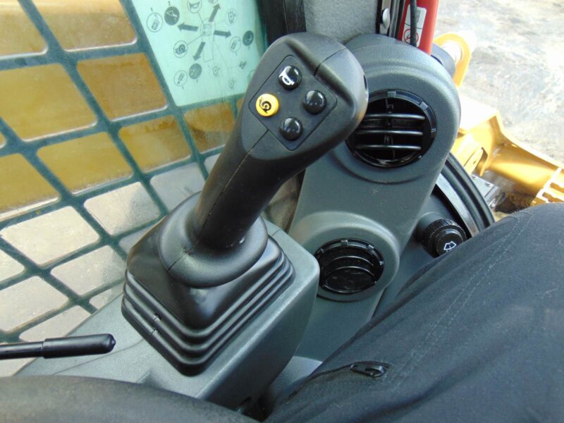 2021 CAT 262D3 "XPS-HIGH FLOW" TURBO 2 SPEED - 74 HP NO D.E.F. - NEW CAT TIRES - CAMERA - STEREO - A/C - JOYSTICKS - ONLY 1,760 - 100% SERVICED - Image 26