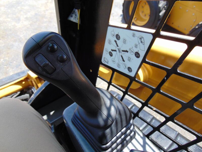 2021 Caterpillar CAT 259D TURBO 2 SPEED "BRAND NEW TRACKS & SPROCKETS" JOYSTICKS - POWER COUPLER - BACK UP CAMERA - ONLY 1,642 HOURS - Image 38