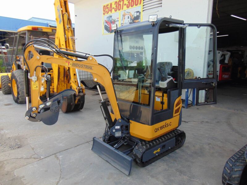 NEW 2025 AGT INDUSTRIAL QK18RXS-C "AIR CONDITIONED CAB" 2,300 LBS - PILOT CONTROLS - HYDRAULIC THUMB - CONCRETE BREAKER - BRUSH CUTTER - ALL INCLUDED - Image 34