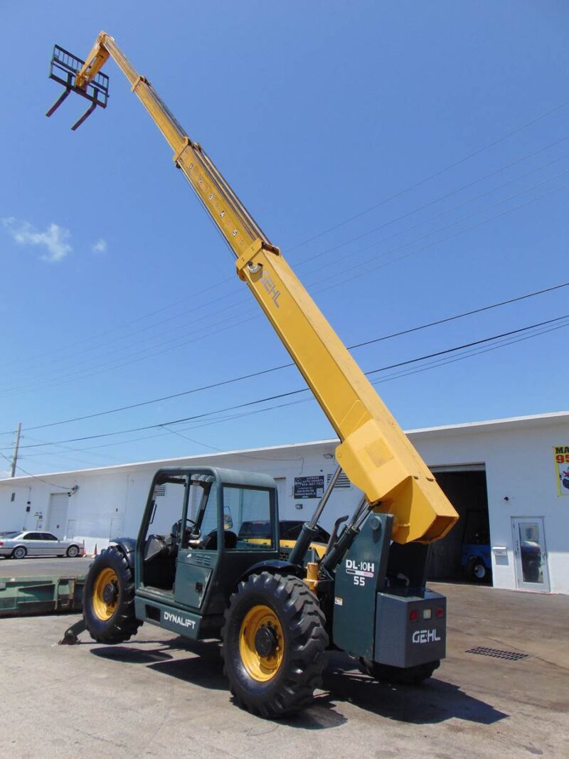 2010 GEHL DL10-55 TELEHANDLER WITH BUCKET AND 5' LONG FORKS - OUTRIGGERS - PILOT CONTROL - JOHN DEERE TURBO DIESEL - Image 11