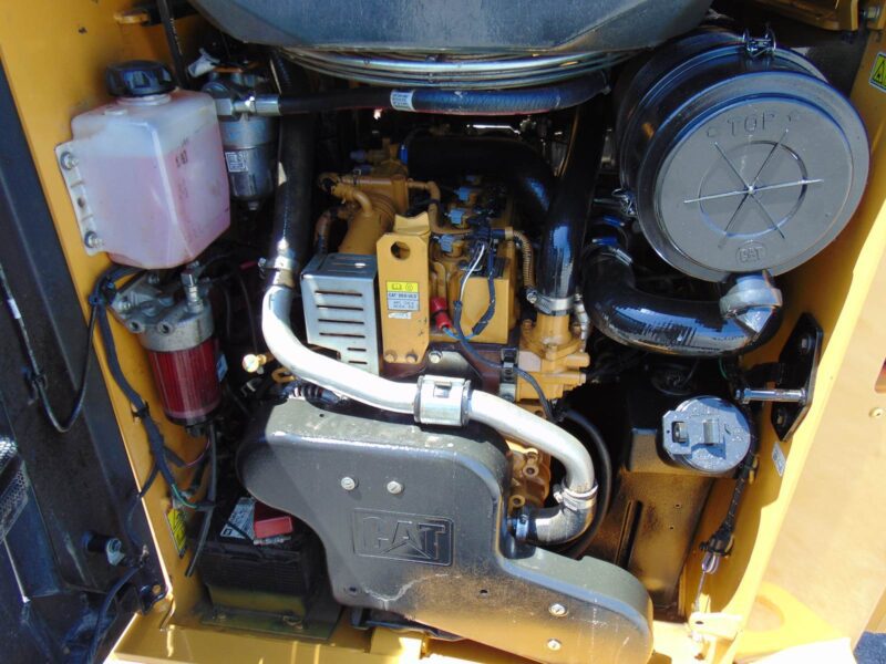 2020 CAT 259D TURBO 2 SPEED - SUPER LOW HOURS - JOYSTICKS - CAMERA - ADVANCED MONITOR SCREEN - SERVICED AND INSPECTED - Image 10
