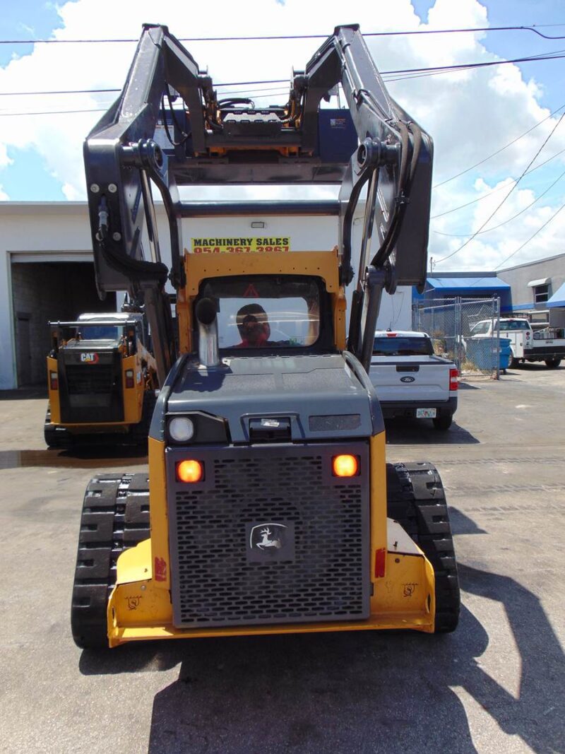 2020 JOHN DEERE 325G TURBO 2 SPEED TRACK LOADER - YANMAR 74.9 HP (NO DEF) - 9,500 LB OPERATING WEIGHT - JOYSTICKS - 1,214 HOURS - NEW GRAPPLE INCLUDED - Image 12