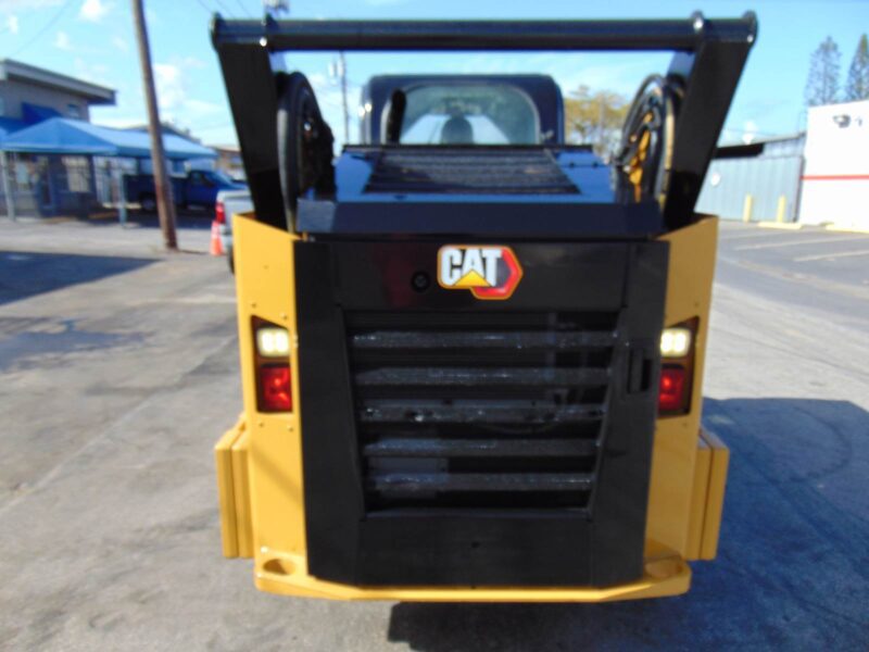 2021 CAT 272D3-XE "110 HP MONSTER" SUPER HIGH FLOW *LOADED WITH OPTIONS* HEATED AIR RIDE SEAT - STEREO - CAMERA - COUNTERWEIGHT PKG - ONLY 1,640 HOURS - Image 10