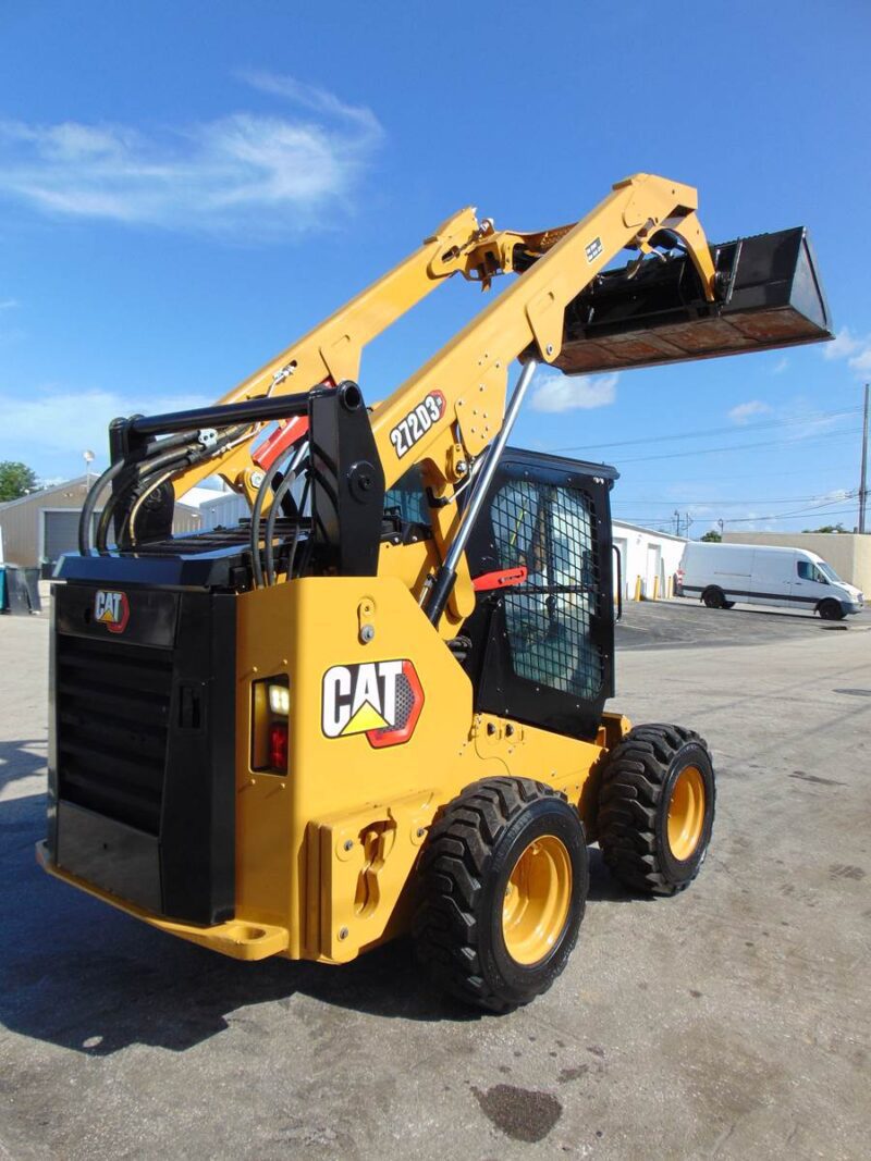 2021 CAT 272D3-XE "110 HP MONSTER" SUPER HIGH FLOW *LOADED WITH OPTIONS* HEATED AIR RIDE SEAT - STEREO - CAMERA - COUNTERWEIGHT PKG - ONLY 1,640 HOURS - Image 24