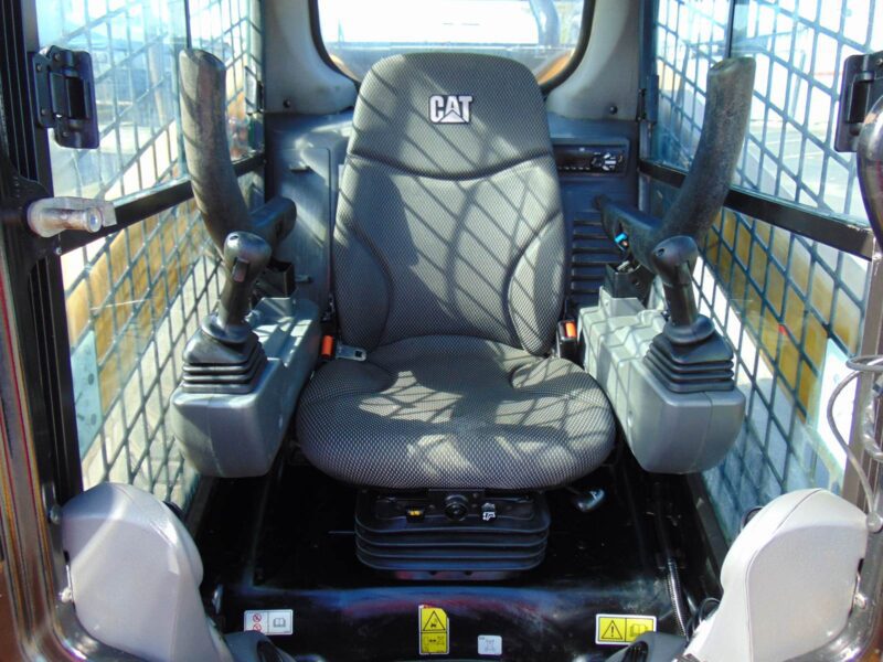 2021 CAT 272D3-XE "110 HP MONSTER" SUPER HIGH FLOW *LOADED WITH OPTIONS* HEATED AIR RIDE SEAT - STEREO - CAMERA - COUNTERWEIGHT PKG - ONLY 1,640 HOURS - Image 28