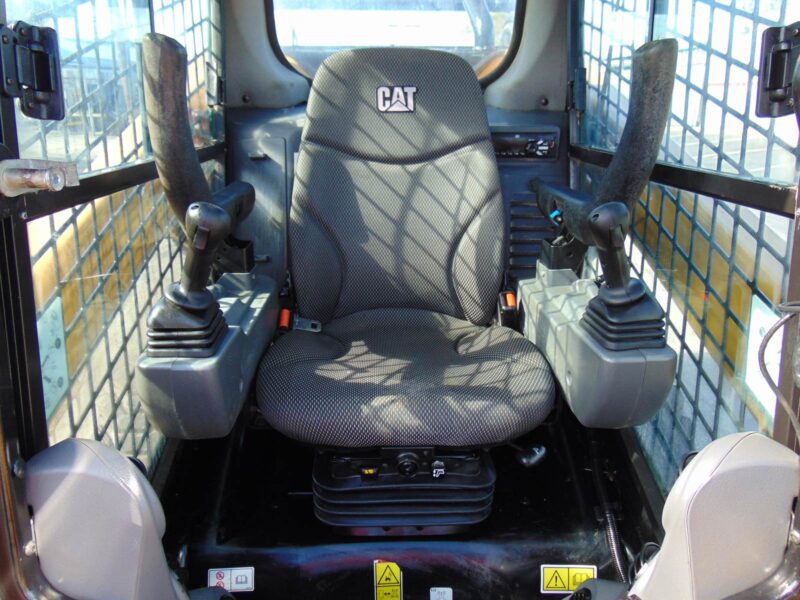 2021 CAT 272D3-XE "110 HP MONSTER" SUPER HIGH FLOW *LOADED WITH OPTIONS* HEATED AIR RIDE SEAT - STEREO - CAMERA - COUNTERWEIGHT PKG - ONLY 1,640 HOURS - Image 29