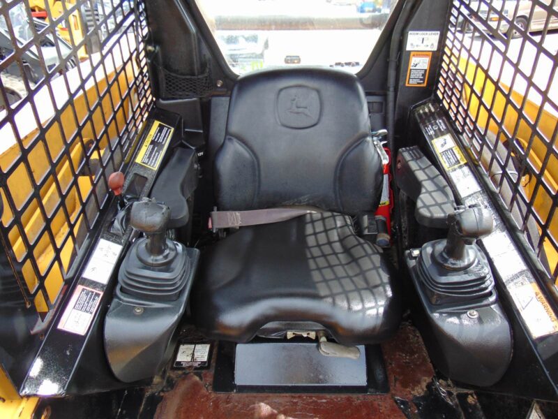 2008 JOHN DEERE 325 "BIG 76 HP TURBO" HIGH FLOW - PRE-EMISSIONS - JOYSTICK CONTROLS - ONLY 1,832 ORIGINAL 1 OWNER HOURS - 100% SERVICED - Image 16