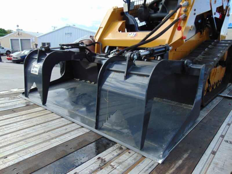 2025 Wolverine GB11-72 Grapple Bucket for all Skid Steer and Track Loaders - Hydraulic hoses and Fittings included - Image 2