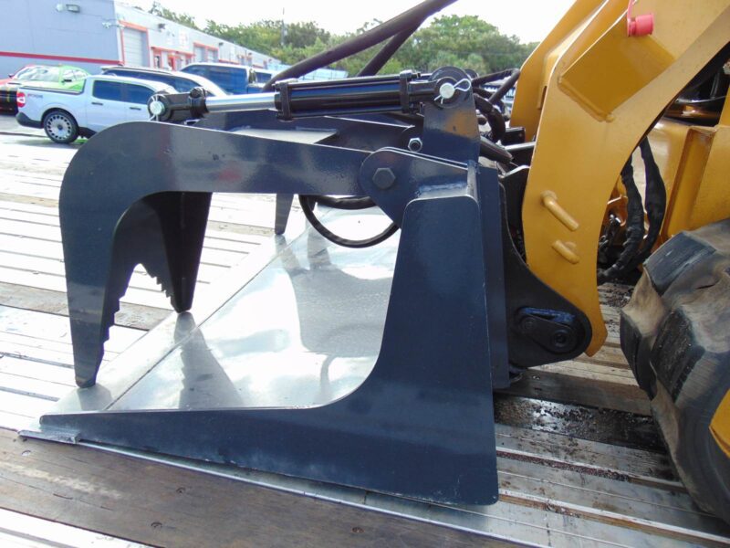 2025 Wolverine GB11-72 Grapple Bucket for all Skid Steer and Track Loaders - Hydraulic hoses and Fittings included - Image 6