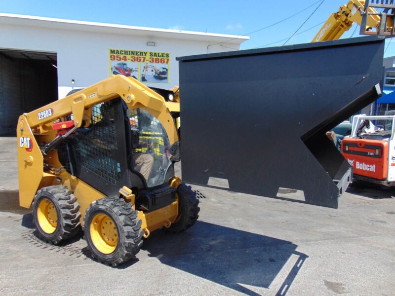 2026 KC 2 YARD FORKLIFT / SKID STEER AND FORKLIFT DUMPSTER HOPPERS ALL YEARS UNIVERSAL - TRASK REMOVAL BINS - QUICK ATTACH