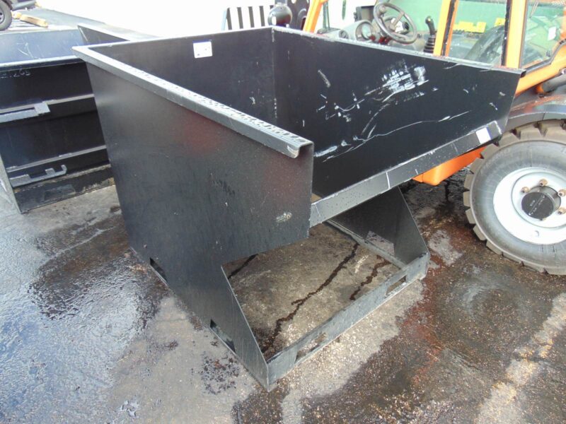 2026 KC 2 YARD FORKLIFT / SKID STEER AND FORKLIFT DUMPSTER HOPPERS ALL YEARS UNIVERSAL - TRASK REMOVAL BINS - QUICK ATTACH - Image 42