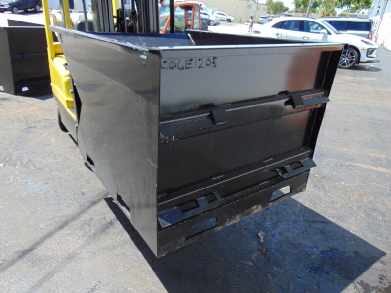 2026 KC 2 YARD FORKLIFT / SKID STEER AND FORKLIFT DUMPSTER HOPPERS ALL YEARS UNIVERSAL - TRASK REMOVAL BINS - QUICK ATTACH - Image 37