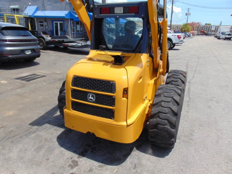 2005 JOHN DEERE 250 TURBO 2 SPEED - 65 HP WHEEL LOADER - NO EMISSIONS - NO HEADACHES 100% SERVICED AND JOB READY - Image 19