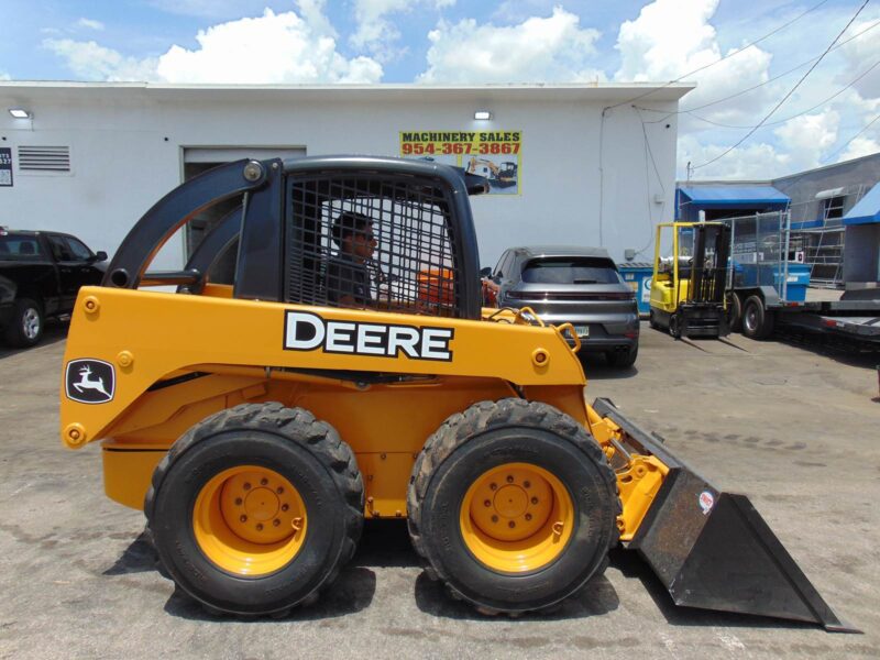 2005 JOHN DEERE 250 TURBO 2 SPEED - 65 HP WHEEL LOADER - NO EMISSIONS - NO HEADACHES 100% SERVICED AND JOB READY - Image 33