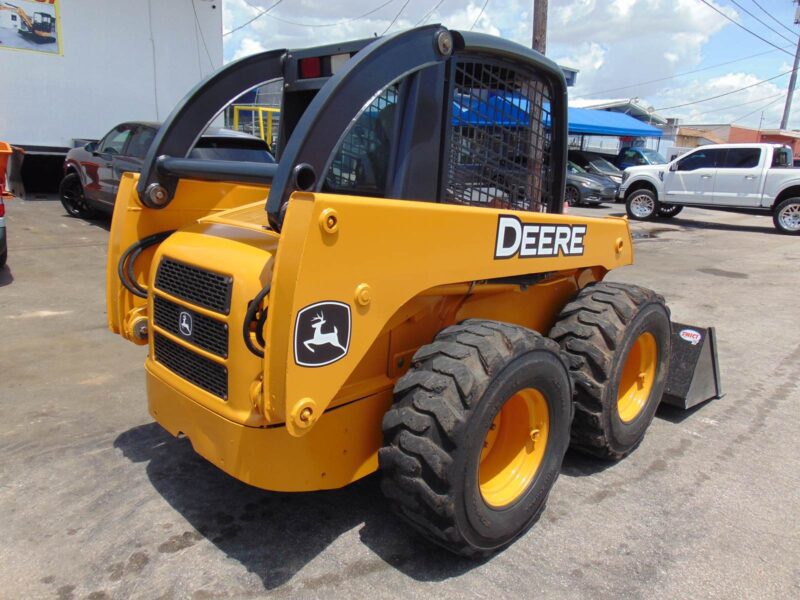 2005 JOHN DEERE 250 TURBO 2 SPEED - 65 HP WHEEL LOADER - NO EMISSIONS - NO HEADACHES 100% SERVICED AND JOB READY - Image 28