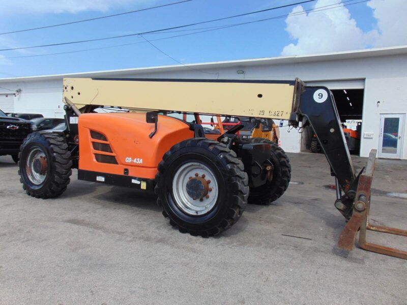 2013 JLG G9-43A TELEHANDLER 9K LBS - 43 FT "CUMMINS TURBO DIESEL" ONLY 2,173 HOURS - 100% SERVICED AND JOB READY