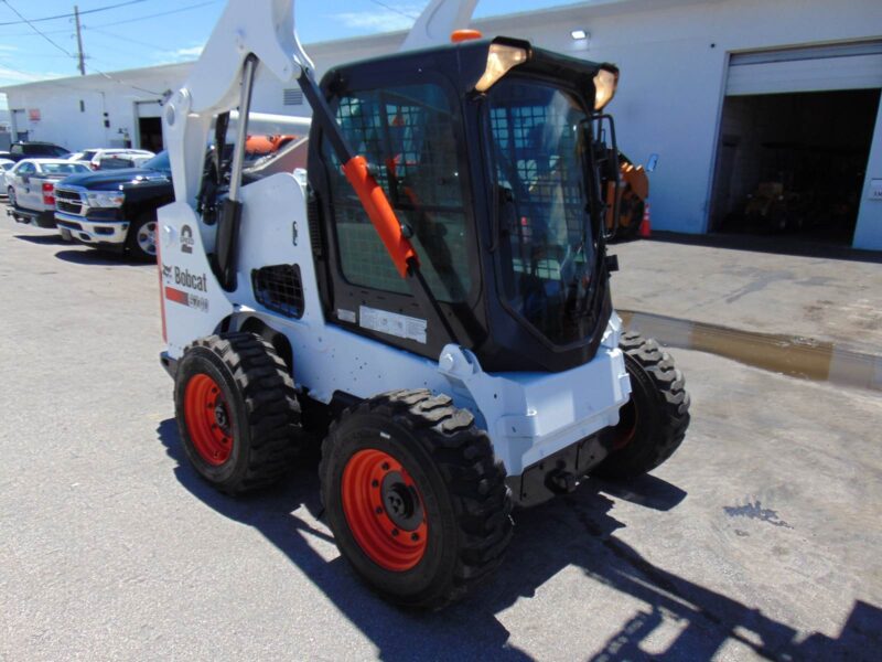 2016 BOBCAT S740 TURBO 2 SPEED "HIGH FLOW" BIG 74 HP - HEAT AND A/C - STEREO - BOB/TACH POWER CUPLER - NEW TIRES - ONLY 1,818 HOURS - Image 8