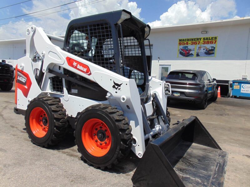 2016 BOBCAT S530 TURBO "VERTICAL LIFT HEIGHT" ONLY 1,208 HOURS - IMPECCABLE MACHINE - PERFECT "MID-SIZE" LOADER - Image 4