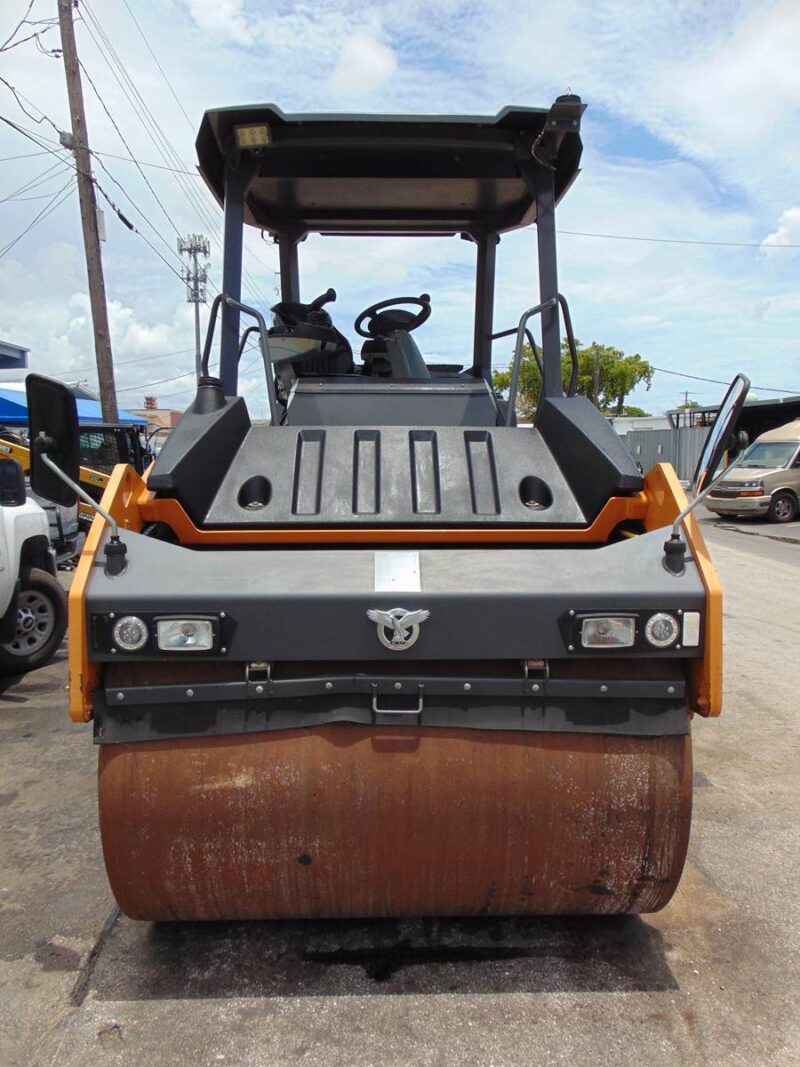 2018 CASE DV210D TANDEM SMOOTH DRUM "23,000 POUND* VIBRATORY ROLLER COMPACTOR - ONLY 2.740 HOURS - AMAZING ALL ORIFGINAL CONDITION - Image 9