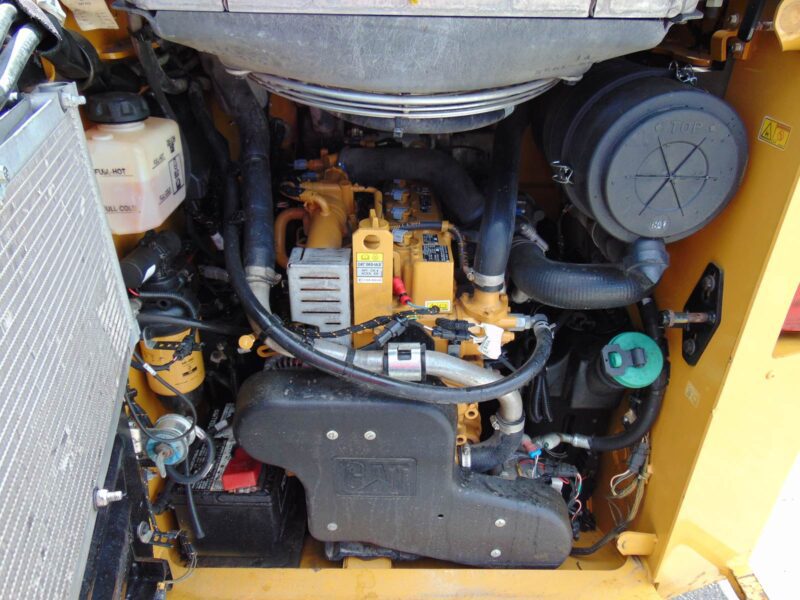 2021 Caterpillar CAT 262D3 "XPS-HIGH FLOW" TURBO 2 SPEED - SUPER LOADED - PWR COUPLER - A/C - STEREO - AIR RIDE HEATED SEAT - CAMERA - 1,806 HOURS - Image 33