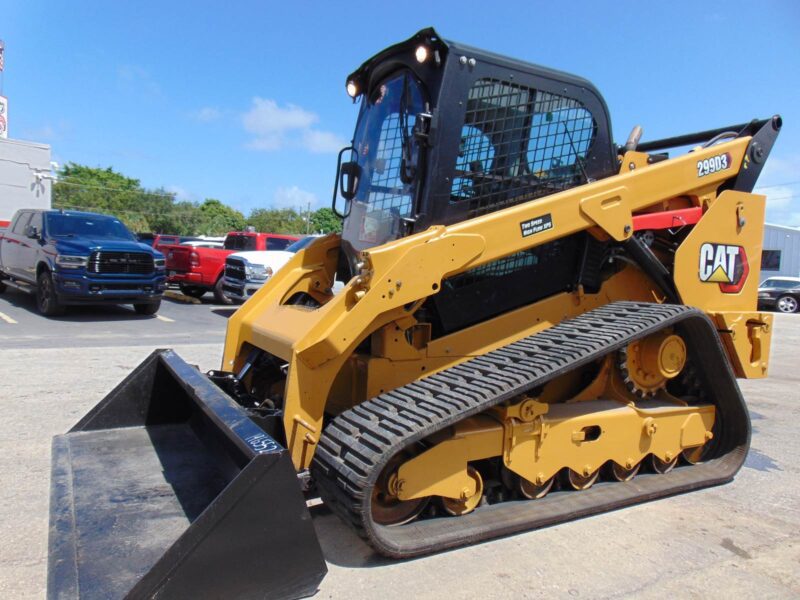2022 CAT 299D3 "98 HP" TURBO 2 SPEED - XPS HIGH FLOW - SUPER LOADED - WEIGHT PKG - STEREO - CAMERA - HEATED AIR RIDE
