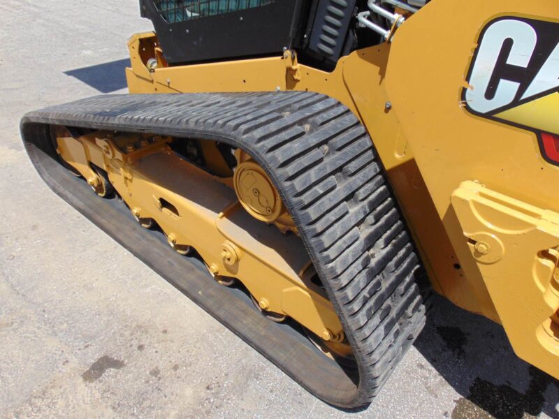 2022 CAT 299D3 "98 HP" TURBO 2 SPEED - XPS HIGH FLOW - SUPER LOADED - WEIGHT PKG - STEREO - CAMERA - HEATED AIR RIDE - Image 10