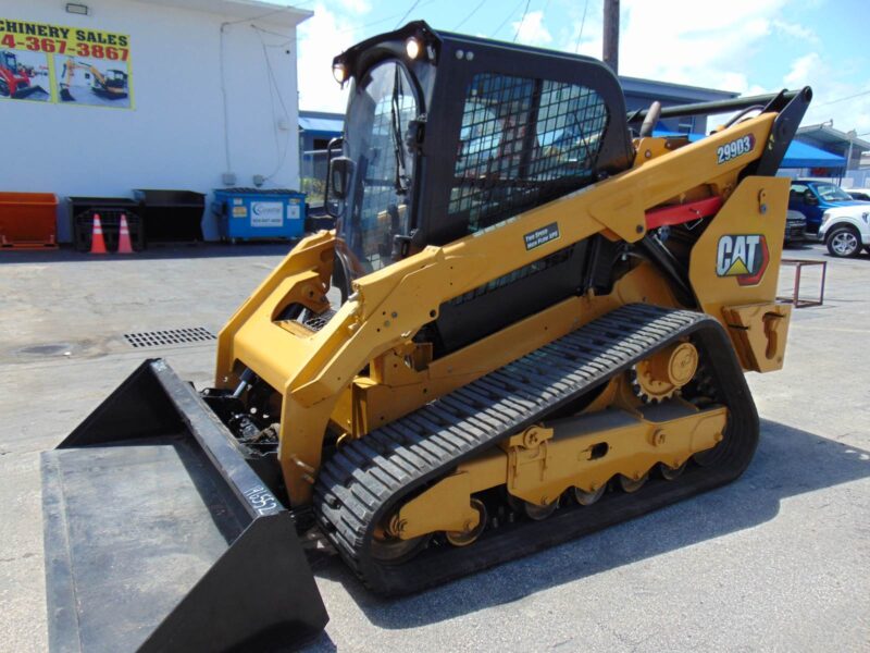 2022 CAT 299D3 "98 HP" TURBO 2 SPEED - XPS HIGH FLOW - SUPER LOADED - WEIGHT PKG - STEREO - CAMERA - HEATED AIR RIDE - Image 12